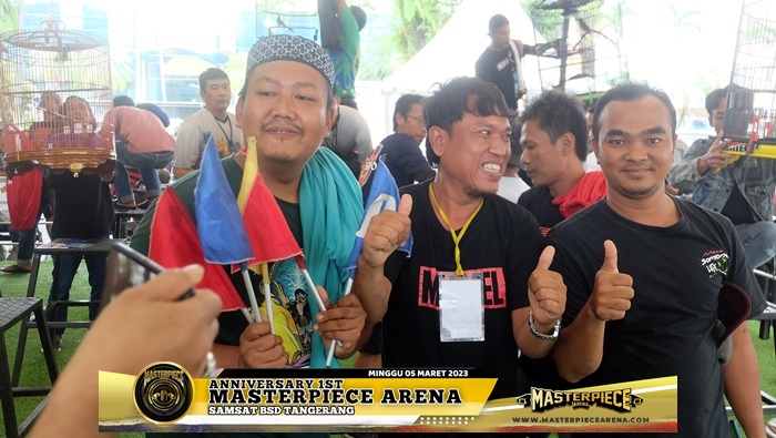 Franco burung debutannya Mr Nday Rangkas tampil gemilang dan raih juara pertama dan kedua dikelas Memeber Anniv dan Umum